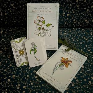 Hedgewitch Botanical Oracle by Siolo Thompson